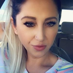 Meet your Posher, Mel